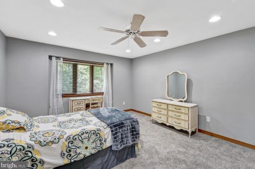 813 Marlboro Spring Rd, Kennett Sq PA  19348-1313 exterior