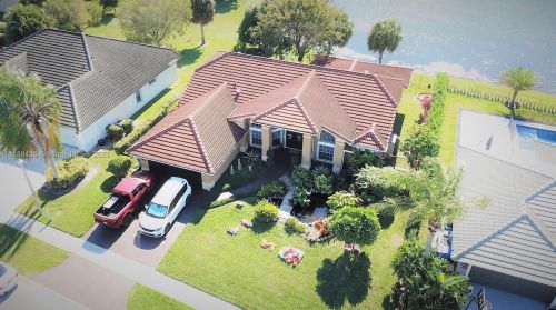 154 Monterey Way, West Palm Beach, FL 33411-7801