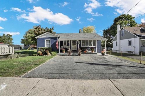 54 Kleitz Ave, Highland Falls, NY 10928-1217
