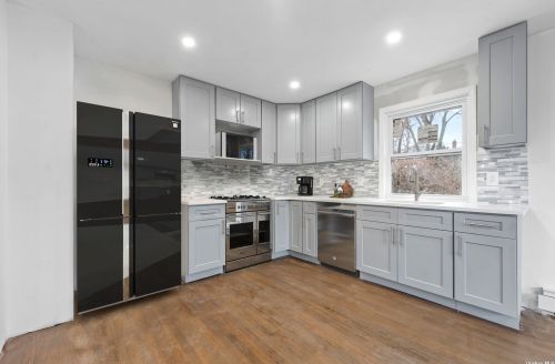 170 Cirrus Rd, Holbrook NY  11741-4407 exterior