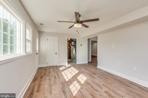 2423 Branch Pike, Riverton NJ  08077-4262 exterior