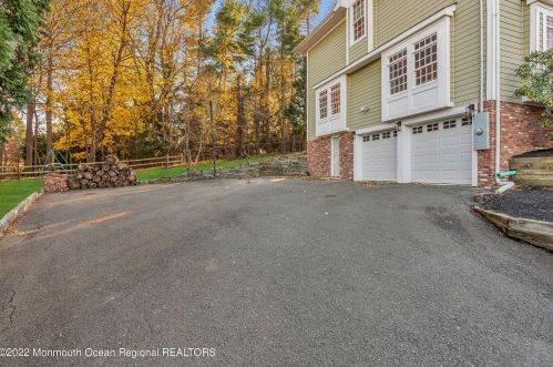 34 Windsor Dr, Little Silver NJ  07739-1311 exterior
