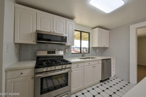 6665 Mary Dr, Tucson AZ 85730-2038 exterior