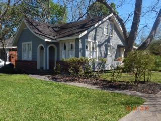 403 Pecan St, Sulphur LA  70663-4925 exterior