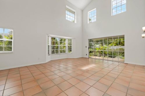 3221 Carriage Cir, Naples FL  34105-2700 exterior