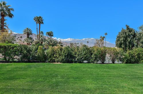 6 Cornell Dr, Rancho Mirage CA  92270-3630 exterior