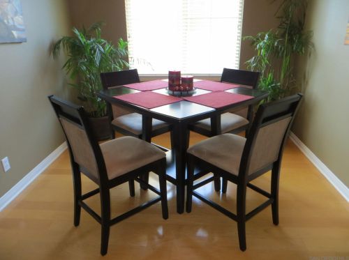 2722 Piantino Cir, San Diego CA 92108-4760 exterior