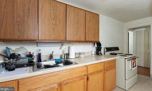 333 Spruce St, Harrisburg PA  17113-2419 exterior