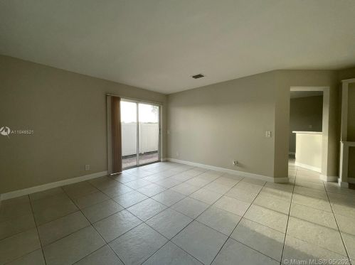 5421 126th Ter, Hollywood, FL 33027-5477