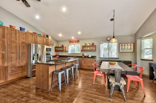 3475 Upper Truckee Rd, South Lake Tahoe CA  96150-5119 exterior