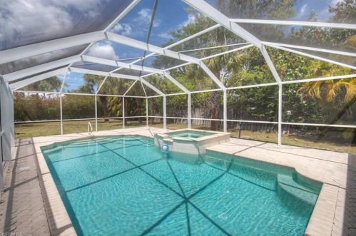 3960 Gulf Dr, Sanibel, FL 33957-5208
