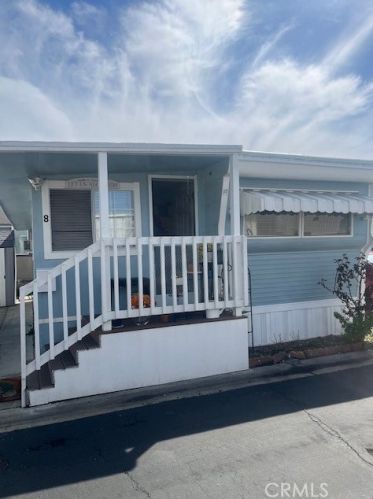 15717 Woodruff Ave, Bellflower, CA 90706-4017