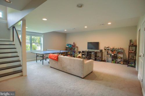 504 Sophia Cir, Hummelstown PA  17036-7089 exterior