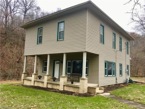 156 Creamery Rd, Fredericksburg, OH 44627