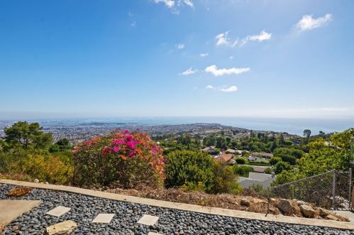 3335 Starline Dr, Palos Verdes Estates CA  90275-6310 exterior