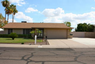 3741 Kelton Ln, Phoenix, AZ 85053-2823