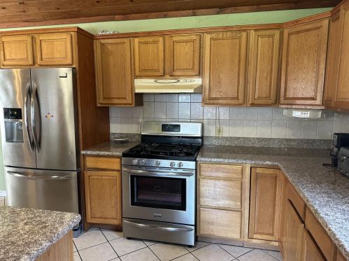 544 Sequoia Rd, Hayward CA  94541-6119 exterior