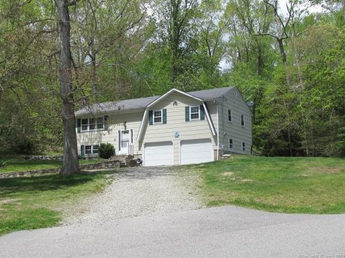344 New London Rd, Colchester, CT 06420-4102