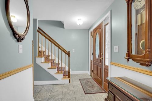 15 Danbury Cir, Amherst NH  03031-2016 exterior