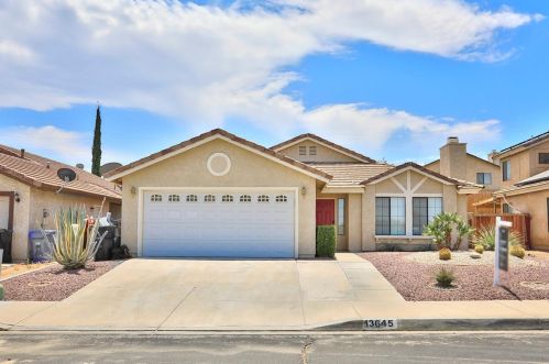 13645 Sandstone Dr, Victorville, CA 92392-8983