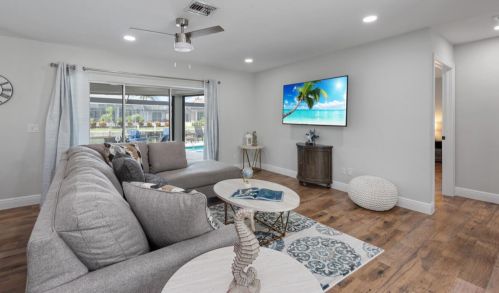 773 Holly Ct, Marco Island FL  34145-1915 exterior