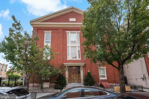 655 16th St, Philadelphia PA  19130-2949 exterior