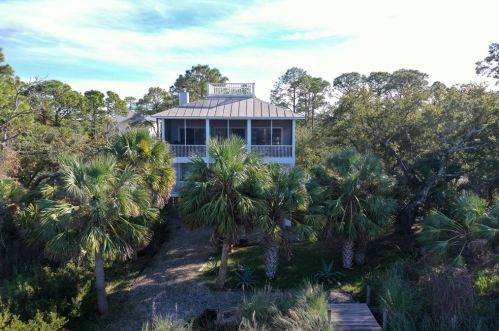 1017 Pne Ave, Saint George Island FL  32328-2416 exterior