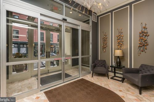 300 3rd St, Philadelphia, PA 19106-1120
