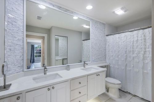 5422 Guadeloupe Way, Naples FL  34119-9578 exterior