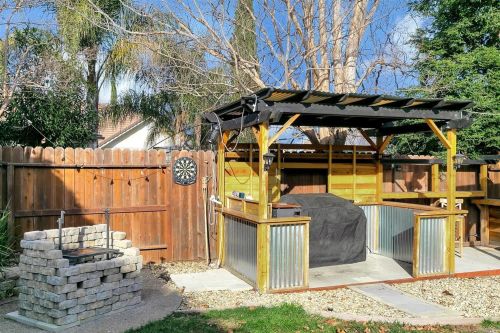 166 Buttercup Cir, Vacaville CA  95687-7319 exterior