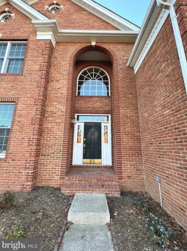 5920 Interlachen Ct, Haymarket VA  20169-6169 exterior