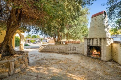 33125 Lorimer St, Lake Elsinore, CA 92530-6032