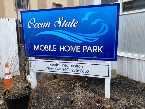 776 Hartford Ave, Providence RI  02919-5427 exterior