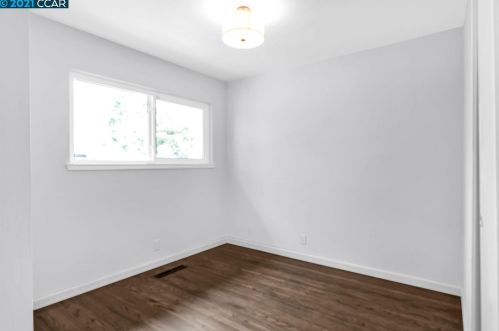 2630 Emma Dr, Pinole CA  94564-1321 exterior