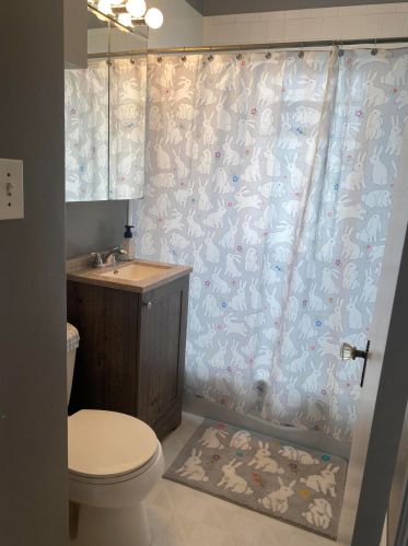 3953 57, Milwaukee WI 53220-2636 exterior