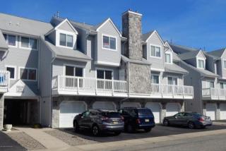 410 Schley Ave, Toms River NJ  08755-2336 exterior