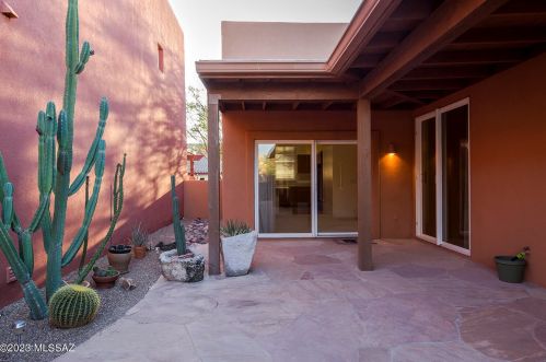 5315 Morning Sky Ln, Tucson, AZ 85747-5814