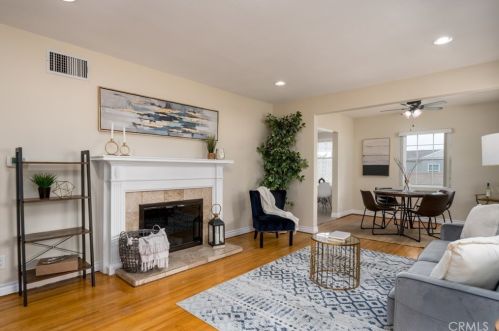 15202 Cedarsprings Dr, Whittier, CA 90603-2103