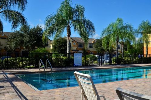 6411 Windsor Lake Cir, Sanford FL  32773-5743 exterior