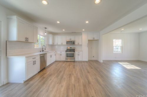 540 Victoria St, Rialto CA  92376-5231 exterior