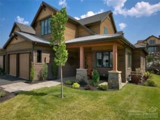 61348 Triple Knot Rd, Bend OR  97702-3621 exterior