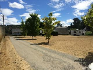 12627 State Route 162, Puyallup, WA 98374-2561