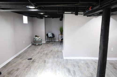 8558 42, Milwaukee WI 53209-1330 exterior