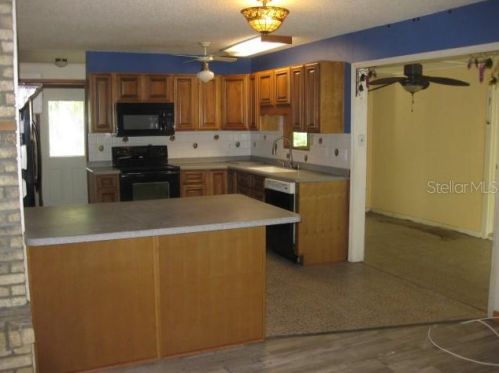 64 Madera Rd, De Bary FL 32713-2921 exterior