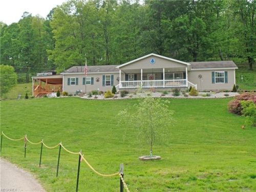 1684 Meadville Rd, Davisville, WV 26142-8922