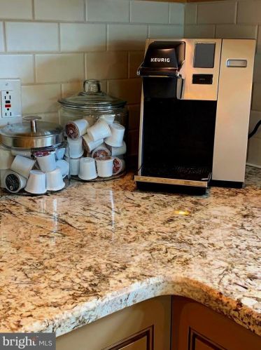 463 School Ln, Harleysville PA  19438-1714 exterior