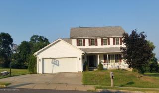 8 Sand Dr, Wilkes Barre, PA 18704-1612