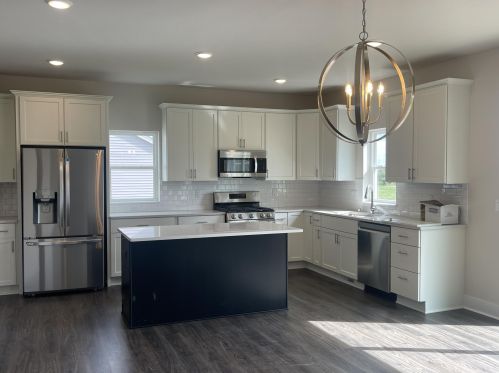 4433 19th St, Kenosha, WI 53144-4704