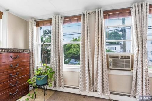 122 Gaston Ave, Outwater NJ  07026-1208 exterior