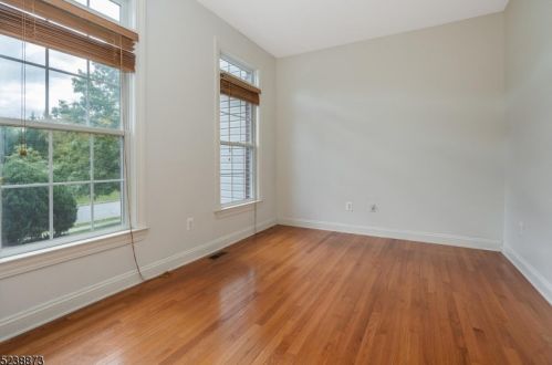 10 Providence Dr, Flemington NJ  08822-3447 exterior